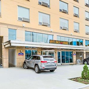 Howard Johnson By Wyndham Long Island City